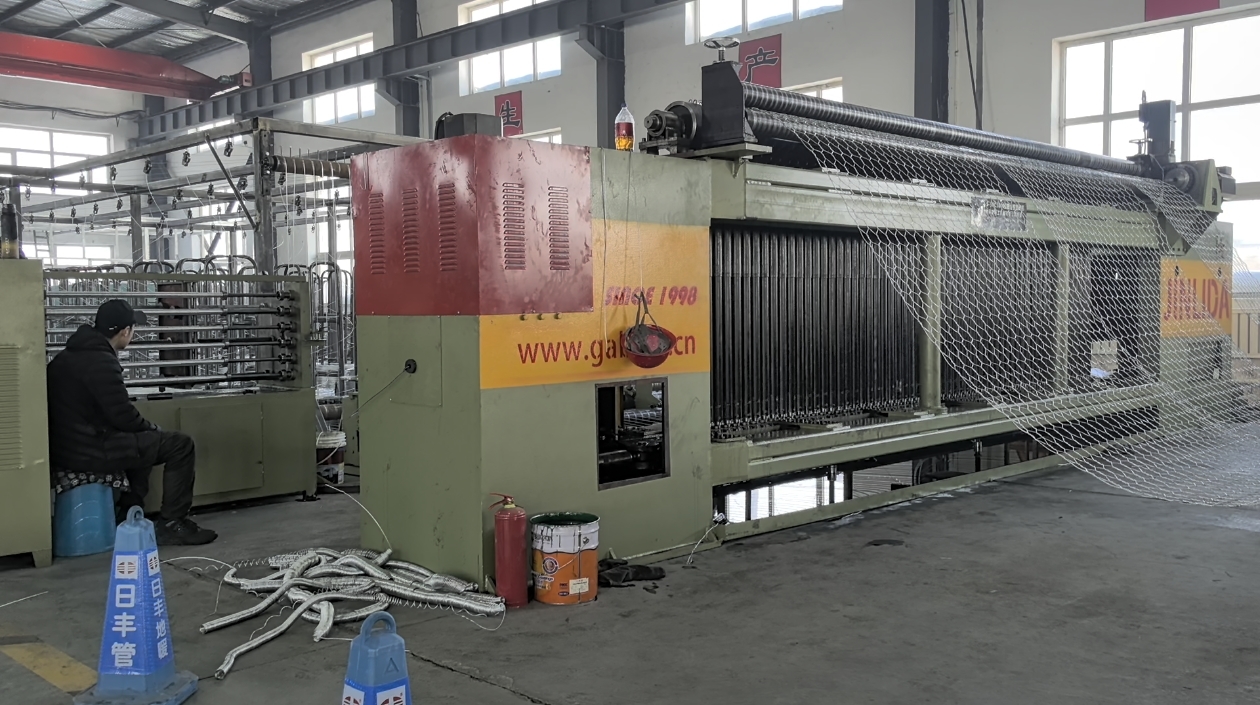 Şirketin en son blog yazıları Yurtdışındaki müşteriler neden Gabion ekipmanları için Çin fabrikalarını seçmeye devam ediyor?