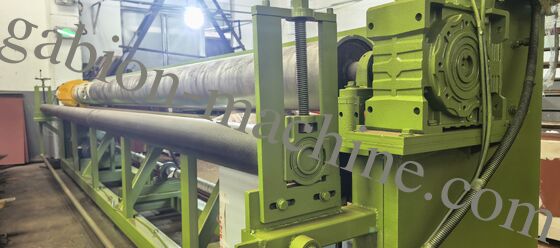 satın almak Otomatik Servo Sürüklenmiş Kablo Ağı Kesme Makinesi Gabion Ağı Yaprak Kesme 5,5m Genişliği çevrimiçi üretim